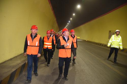 国家道路及桥梁质检中心对甘肃折达公路全线进行检测