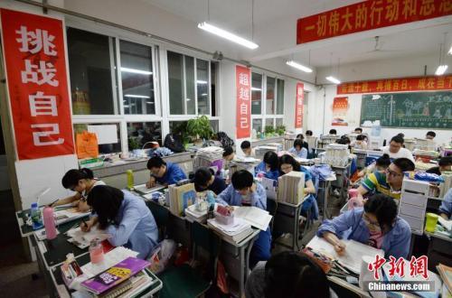2018年高招有哪些新动态？ 高考录取率保持高位